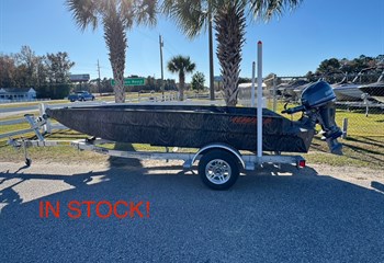 2026 Alweld 1756 Invader Camo Boat